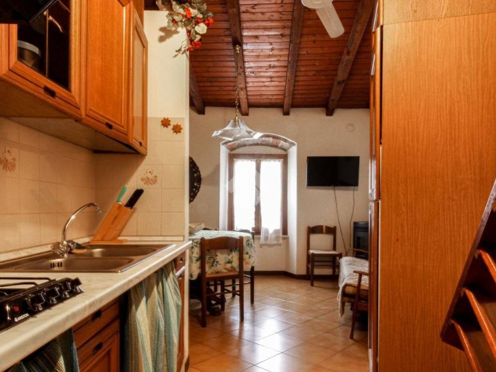 Appartamento a Gargnano in Via Dosso - Foto 2
