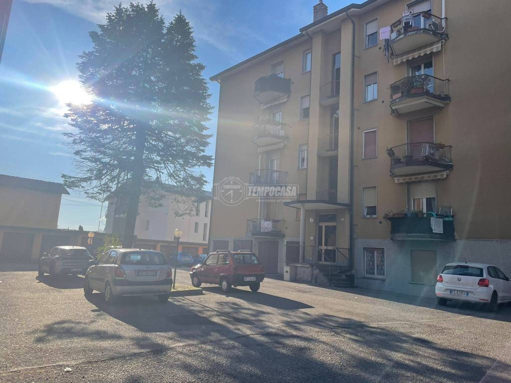 Box / garage a Merate in Via Fratelli Cernuschi 10 - Foto 2