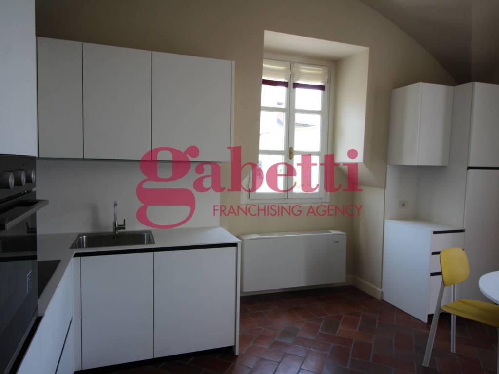 Appartamento a Arona in Via San Carlo - Foto 2