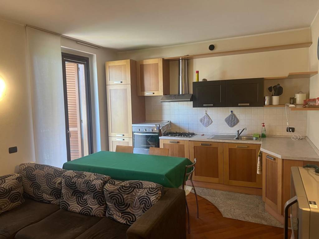 Appartamento a Cantù in Via Capitano Alfredo Livio - Foto 2