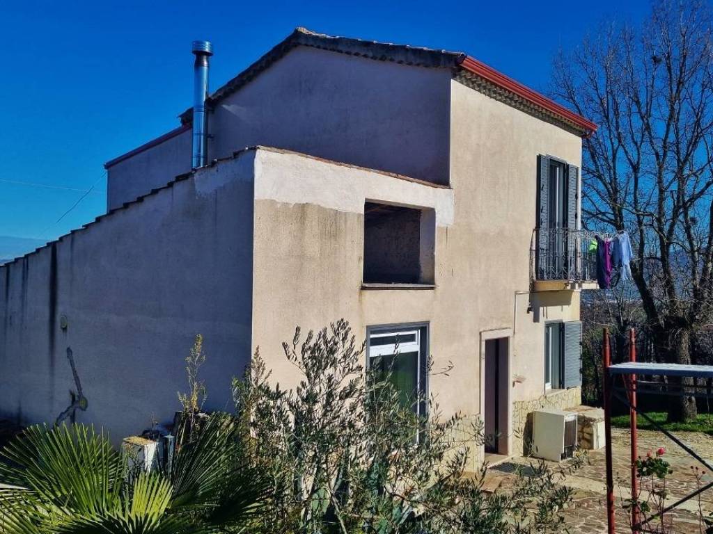 Casa indipendente a Grottaminarda in Contrada Sant'Andrea, 29 - Foto 3