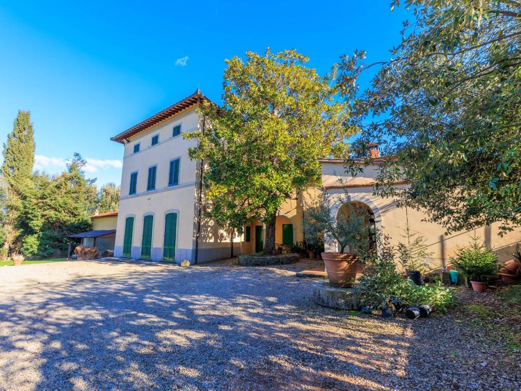 Villa a Bucine in Via 25 Aprile - Foto 2
