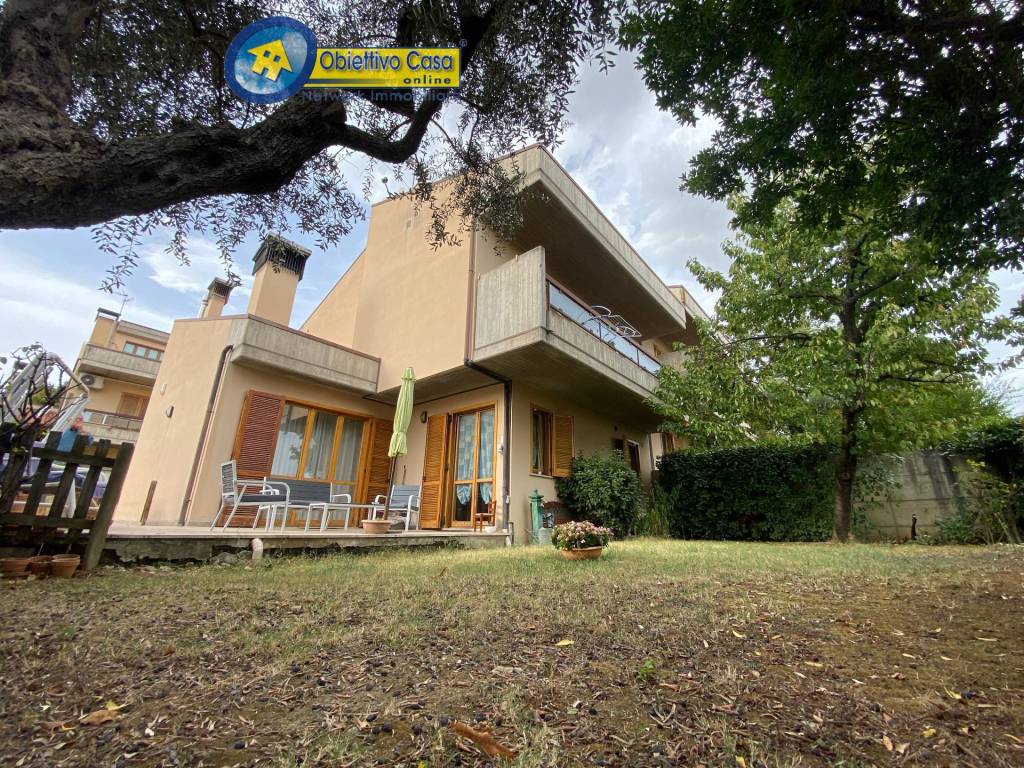 Villetta a schiera a Teramo in Via Villa Mosca, 56 - Foto 2