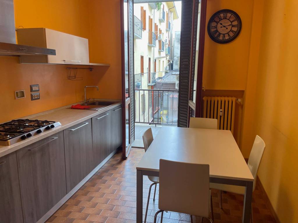 Appartamento a Asti in Via Angelo Brofferio, 60 - Foto 2