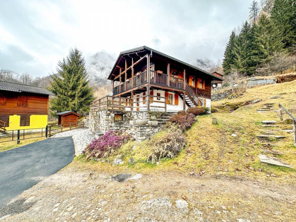 Villa a Boccioleto in Via Ai Bori - Foto 2