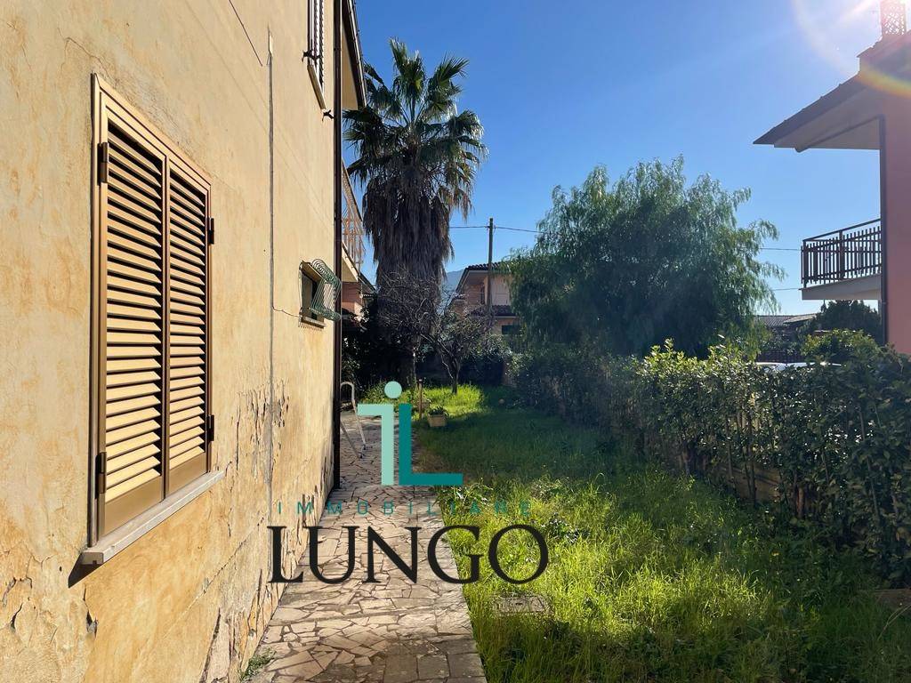 Villa a Sermoneta in Via dell'Irto, 37 - Foto 5