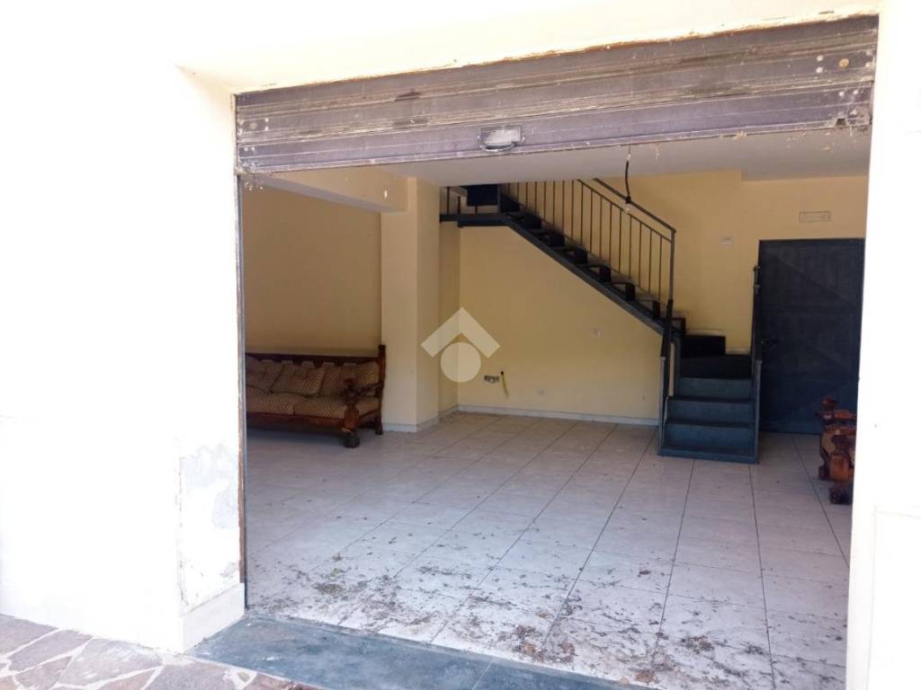 Box / garage a Serino in Via ferrovia - Foto 2