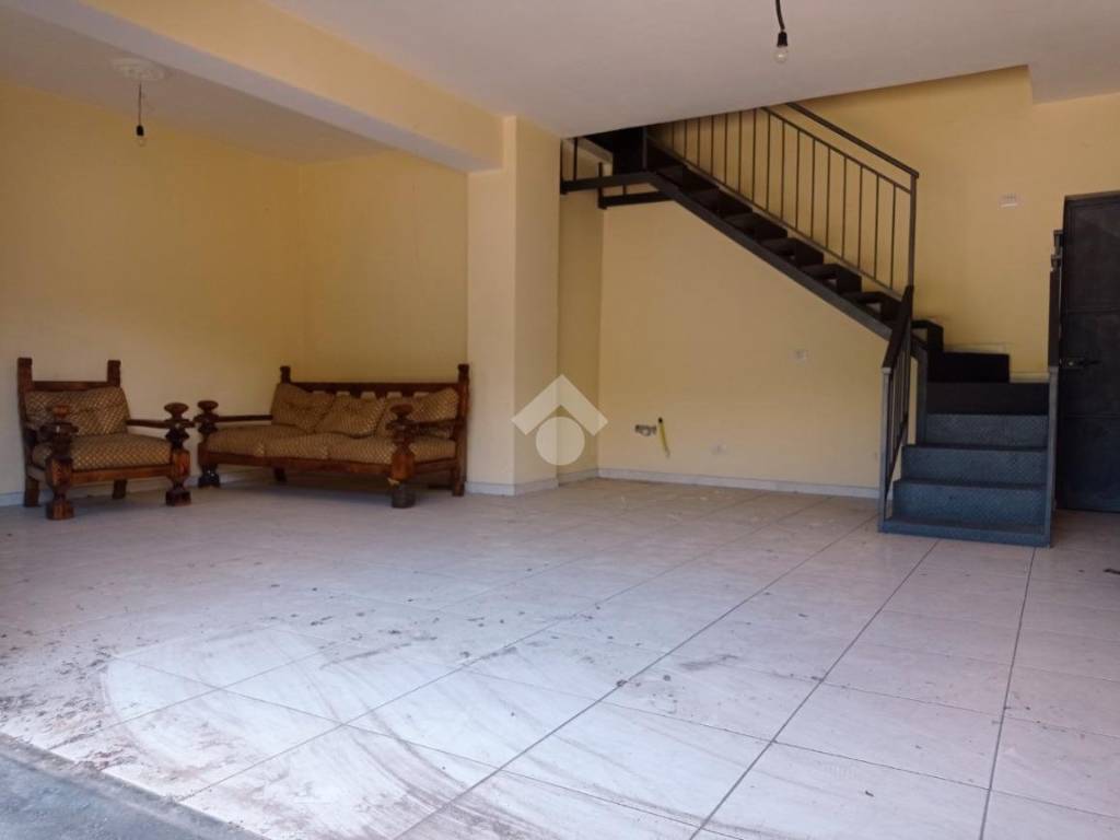 Box / garage a Serino in Via ferrovia - Foto 3