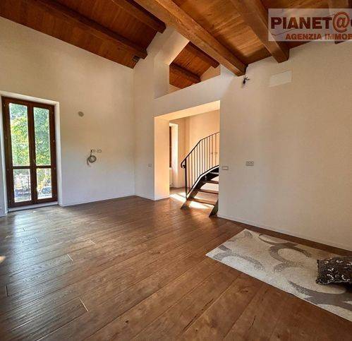 Villa a Roccafluvione in Viale Della Repubblica - Foto 2
