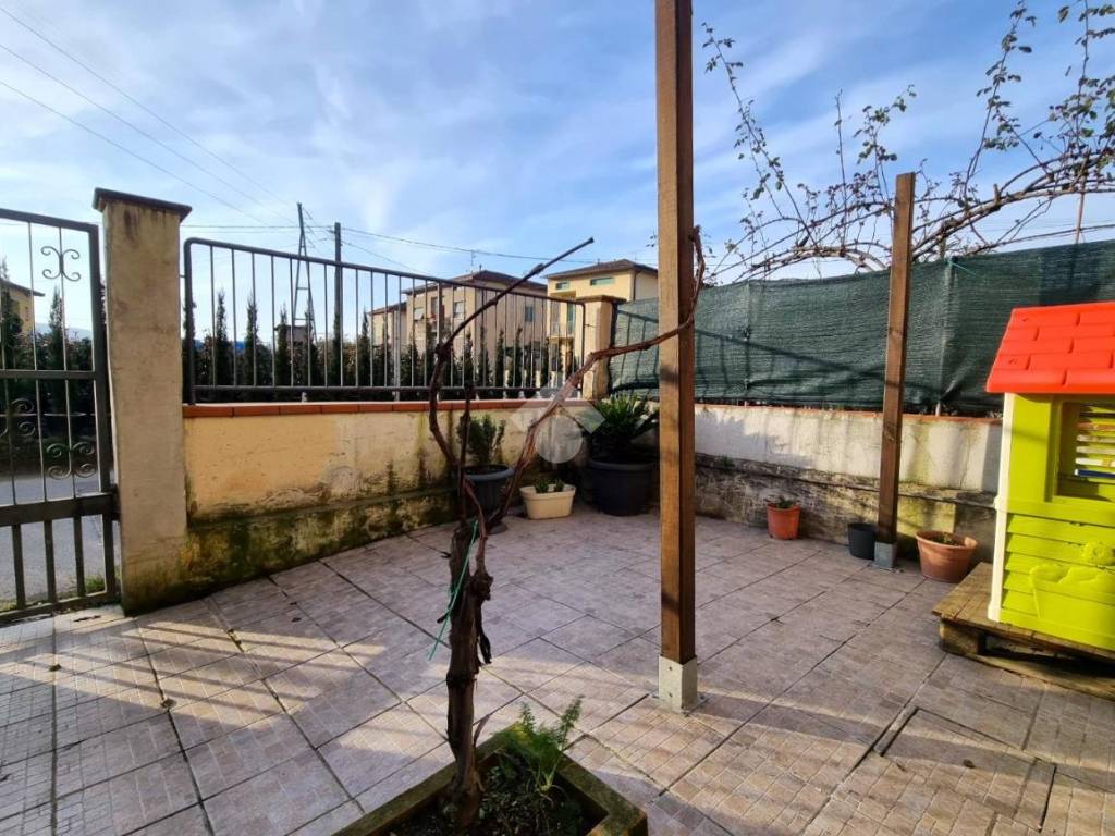 Rustico / casale a Pistoia in Via Sant'angiolo, 85 - Foto 4