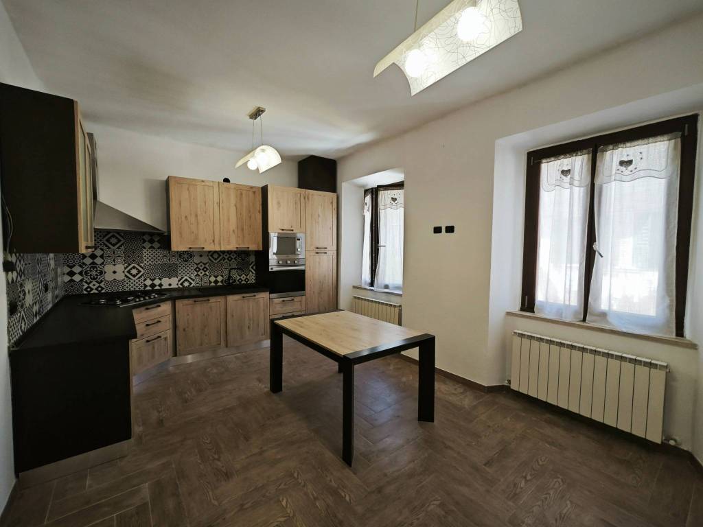 Appartamento a Castelraimondo in Via degli Eroi, 12 - Foto 4
