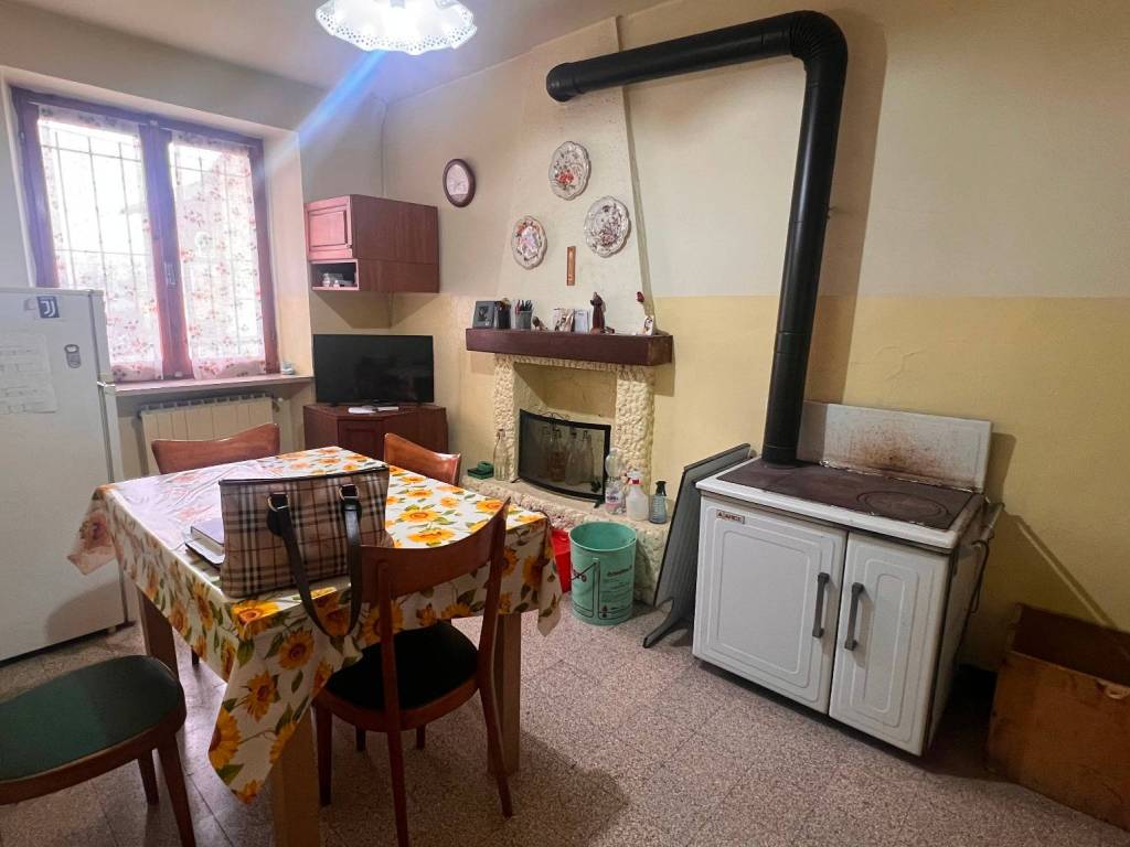 Casa indipendente a Montegrosso d'asti in Via Montaldo - Foto 5