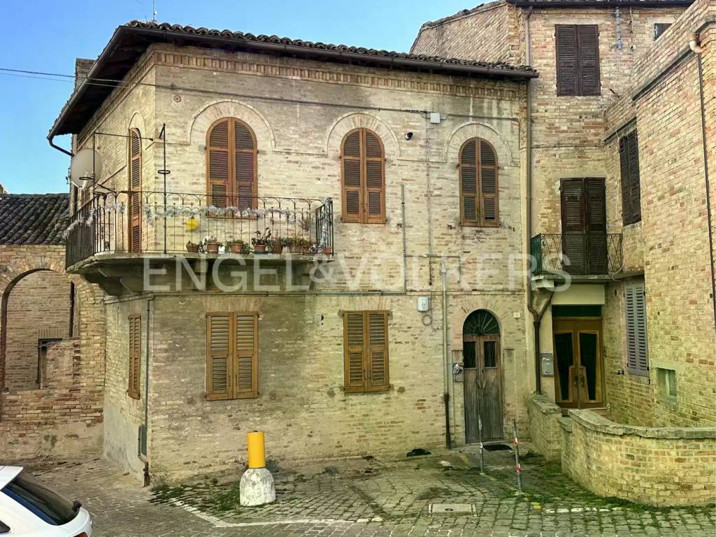 Casa indipendente a Corridonia in Via Luigi Lanzi - Foto 2