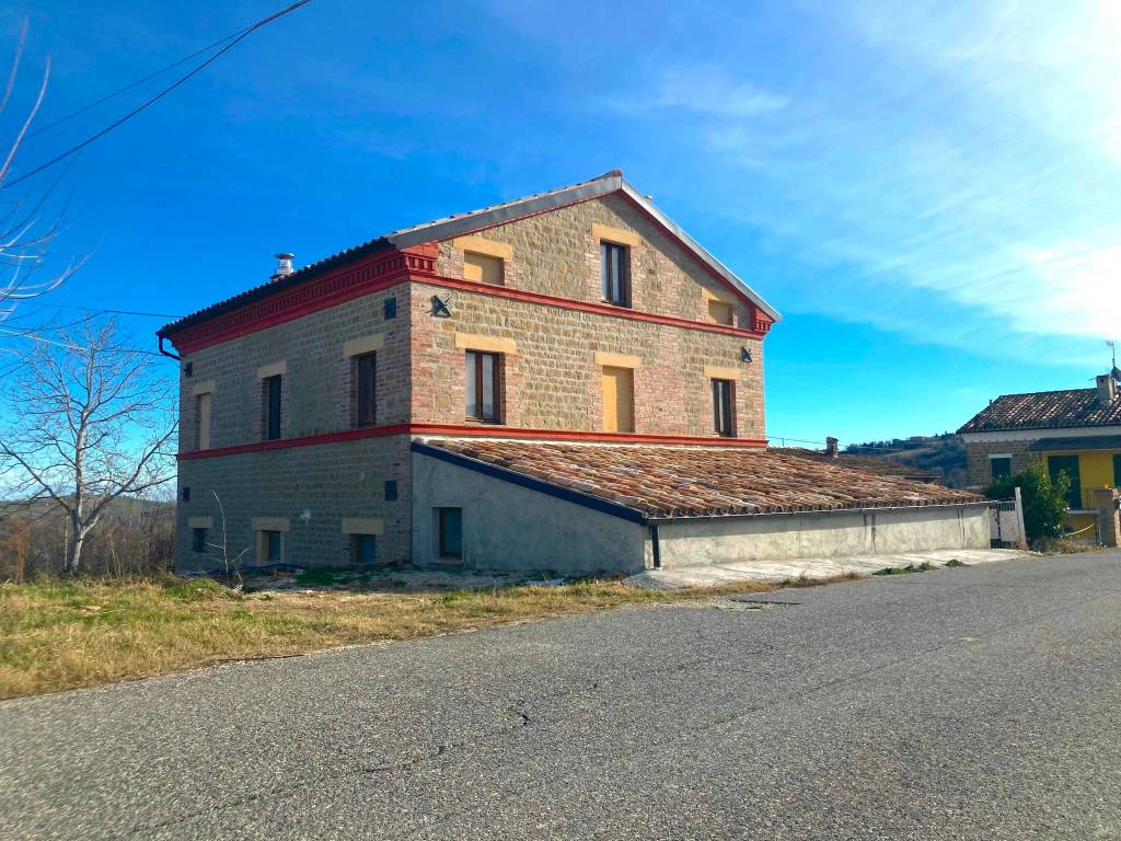 Rustico / casale a San ginesio in Contrada Cerreto, 15 - Foto 2