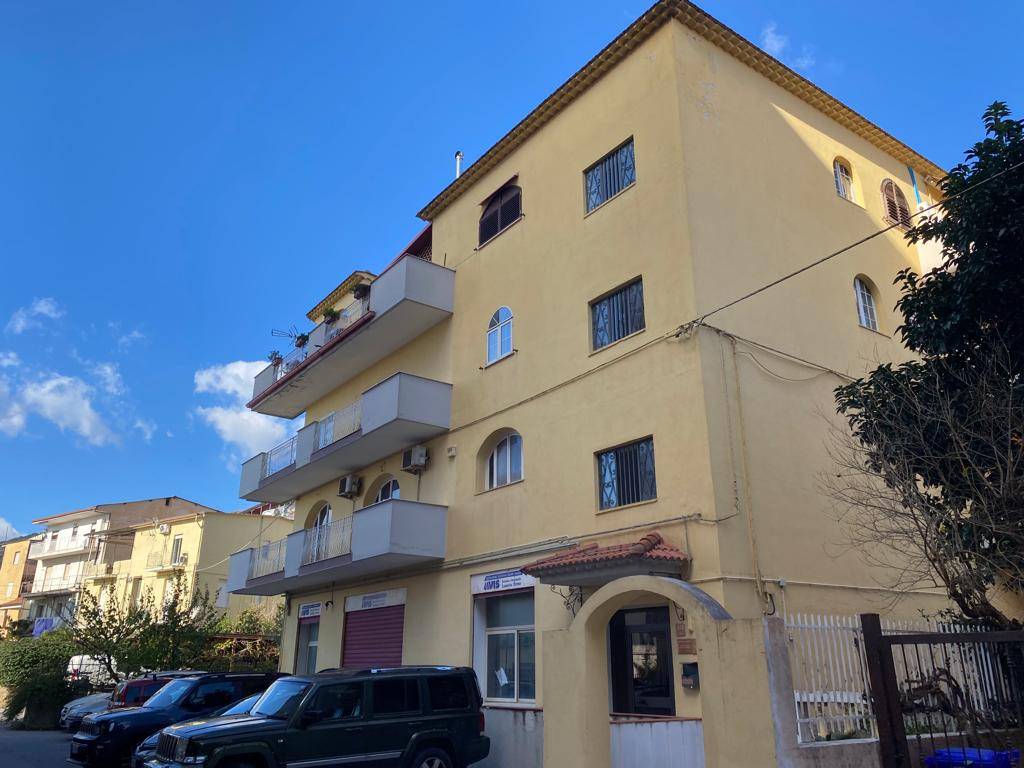 Appartamento a Lamezia terme in Via Salvatore Miceli, 121 - Foto 2