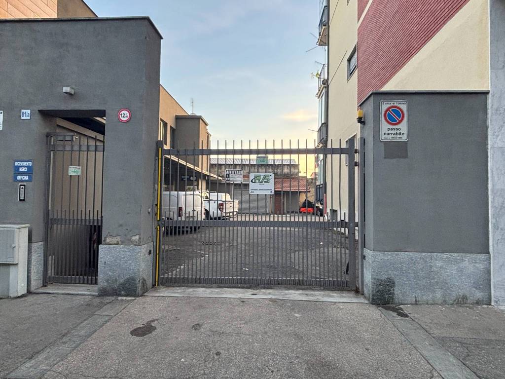 Box / garage a Torino in Via Chambery, 81 - Foto 1