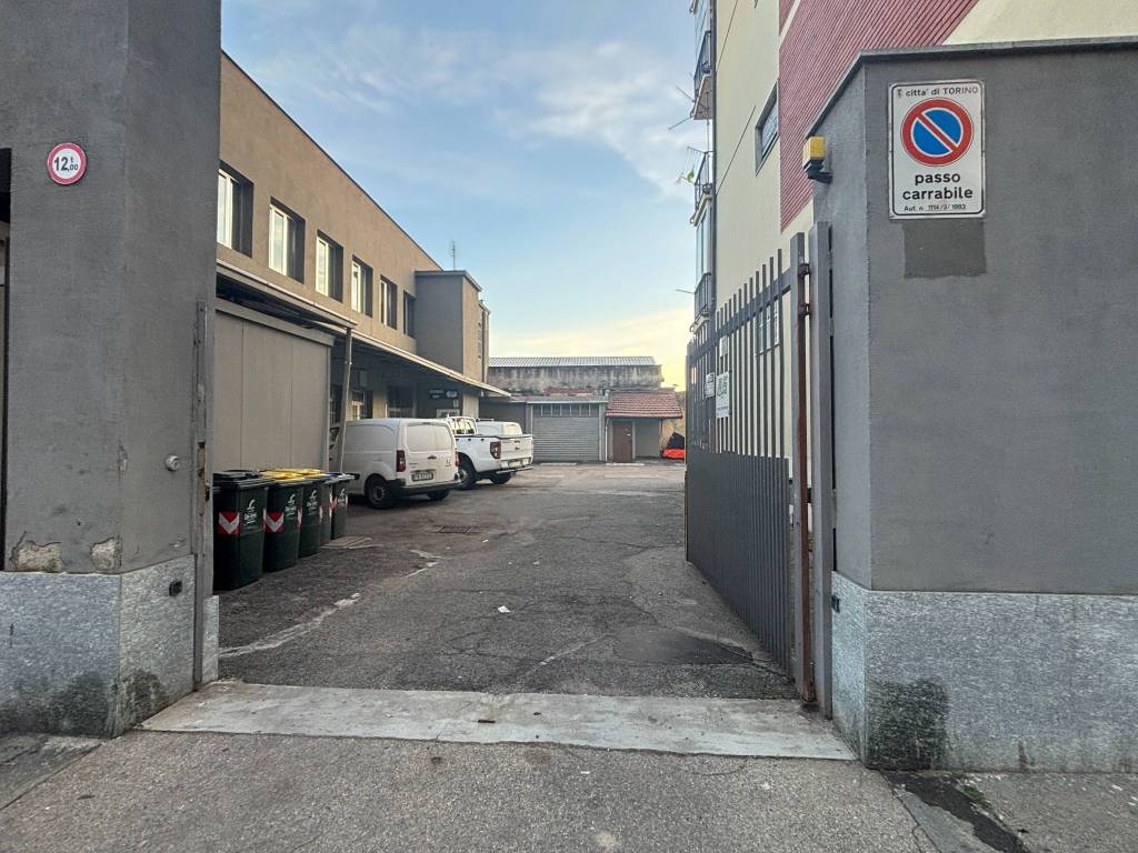 Box / garage a Torino in Via Chambery, 81 - Foto 3
