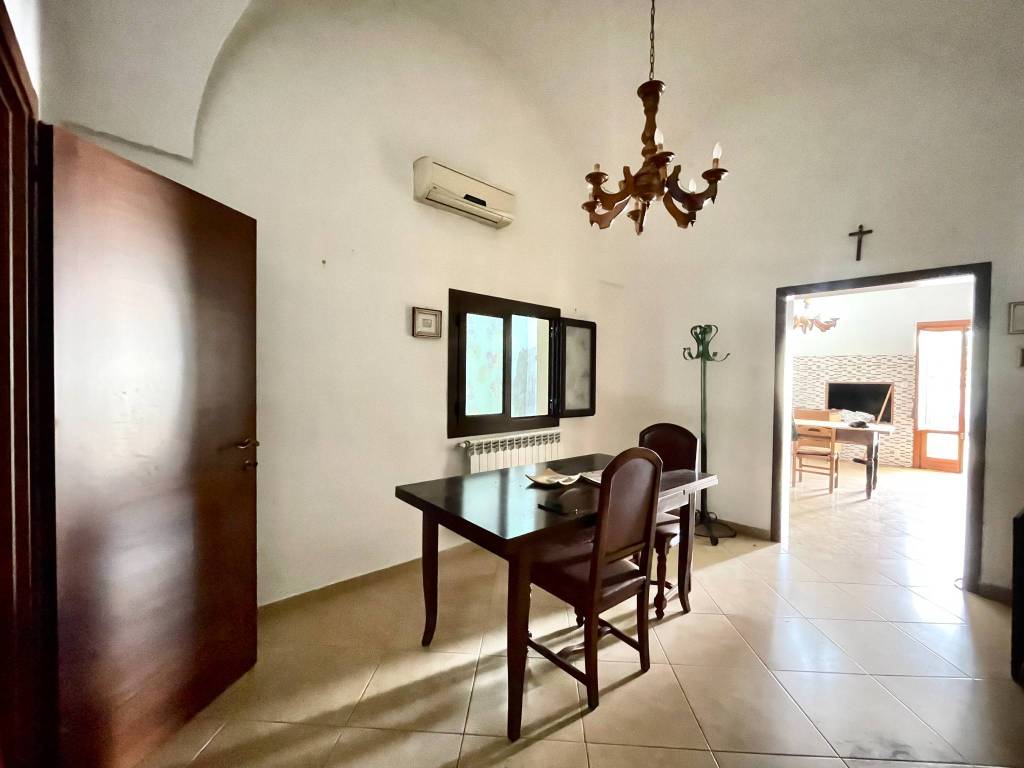 Villa a Veglie in Via Alessandro Manzoni, 21 - Foto 4