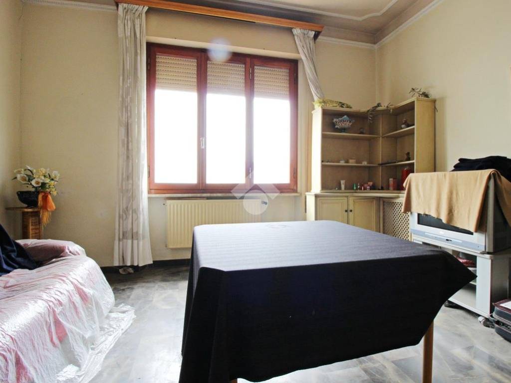 Casa indipendente a Prato in Piazza Giosuè Borsi - Foto 3