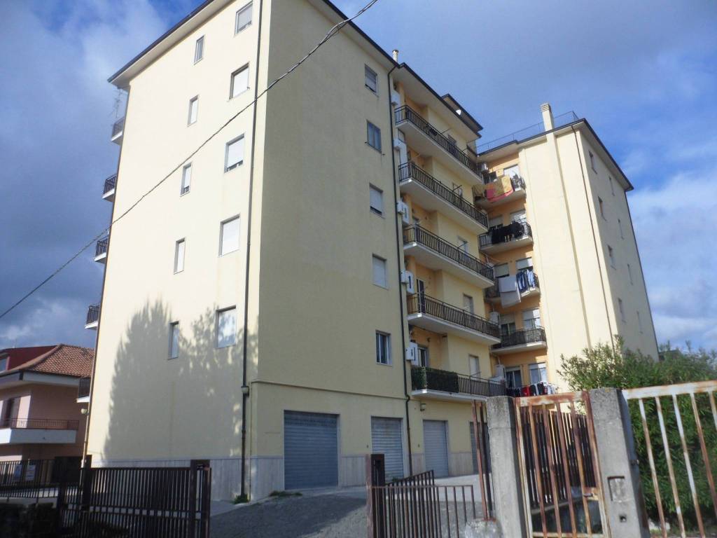 Appartamento a Montesarchio in Via Cristoforo Russo - Foto 2