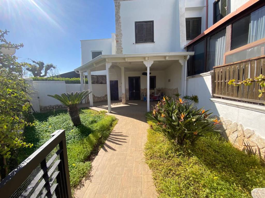 Villetta a schiera a Carovigno in Via della Pineta - Foto 5