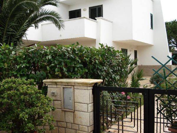 Villa a Carovigno in Via della Pineta - Foto 2