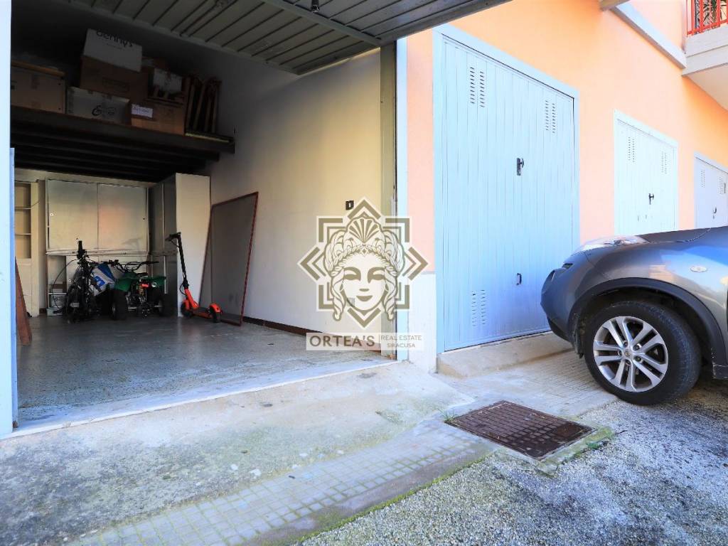 Box / garage a Siracusa in Via Noto 8 - Foto 4