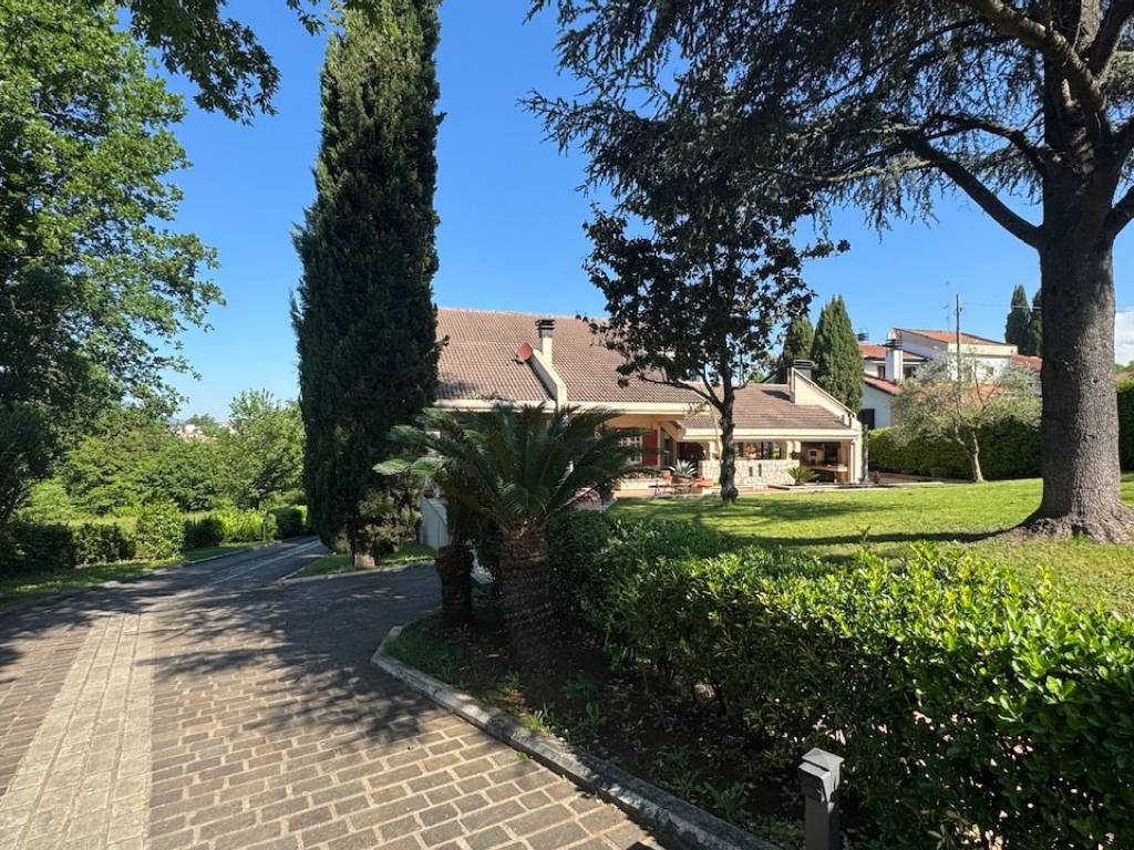 Villa a Frosinone in Via Ceccano - Foto 4