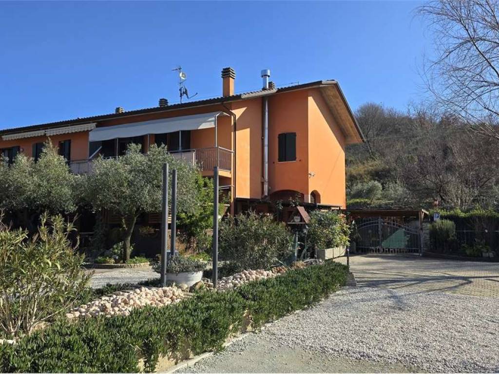 Villa a San leo in Via Marecchiese, 32 - Foto 2