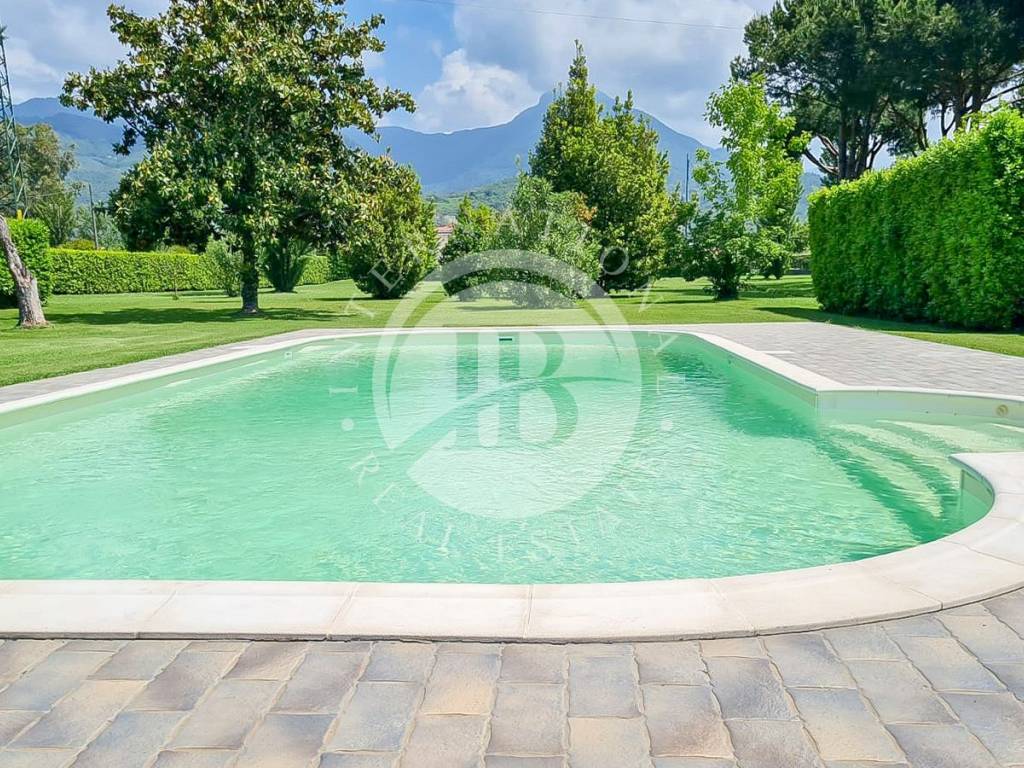 Villa a Pietrasanta - Foto 2
