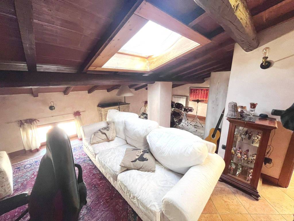 Casa indipendente a Prato in Via Campaldino, 34 - Foto 2
