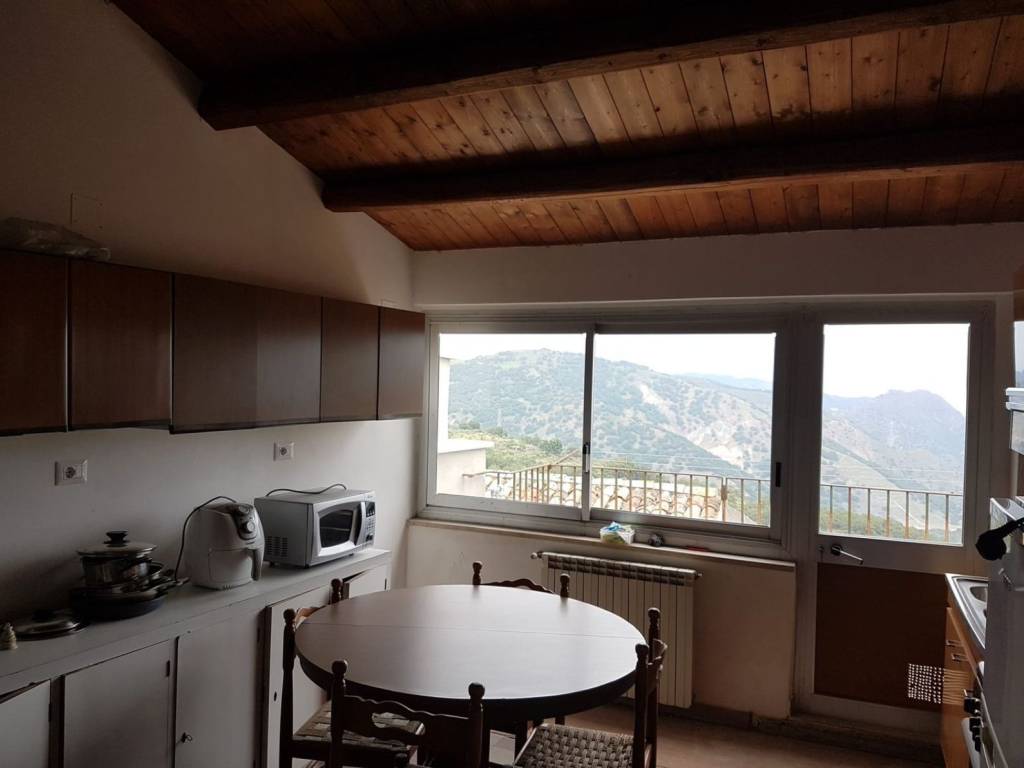 Casa indipendente a Novara di sicilia in Largo Arancia, 5 - Foto 2