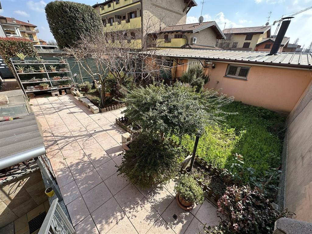 Appartamento a Caronno pertusella in via Adamello, 177 - Foto 4