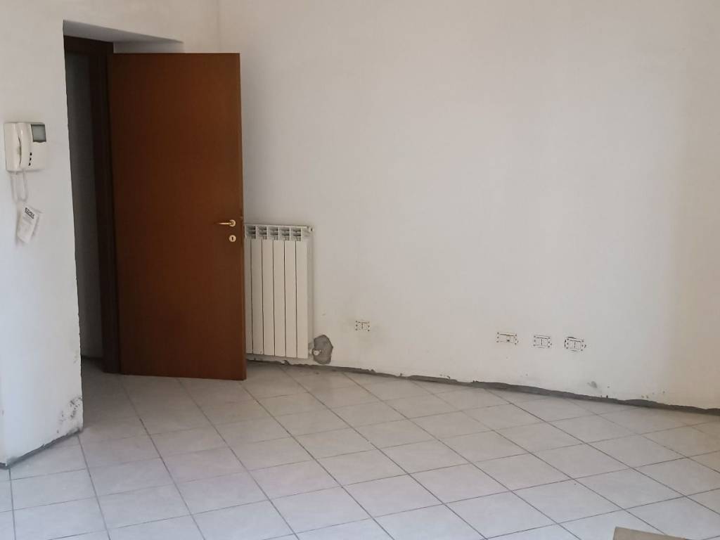 Appartamento a Laveno-mombello in Vicolo Ceretti, 2 - Foto 2