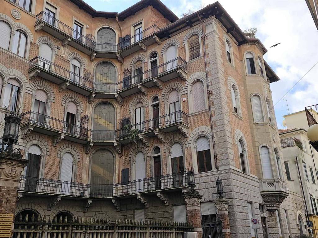 Appartamento a Biella in piazza vittorio veneto, 12 - Foto 2
