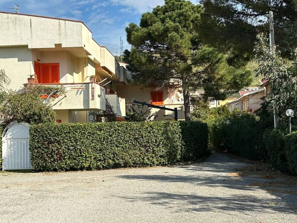 Appartamento a Sangineto in Viale Aldo Moro, 7 - Foto 2