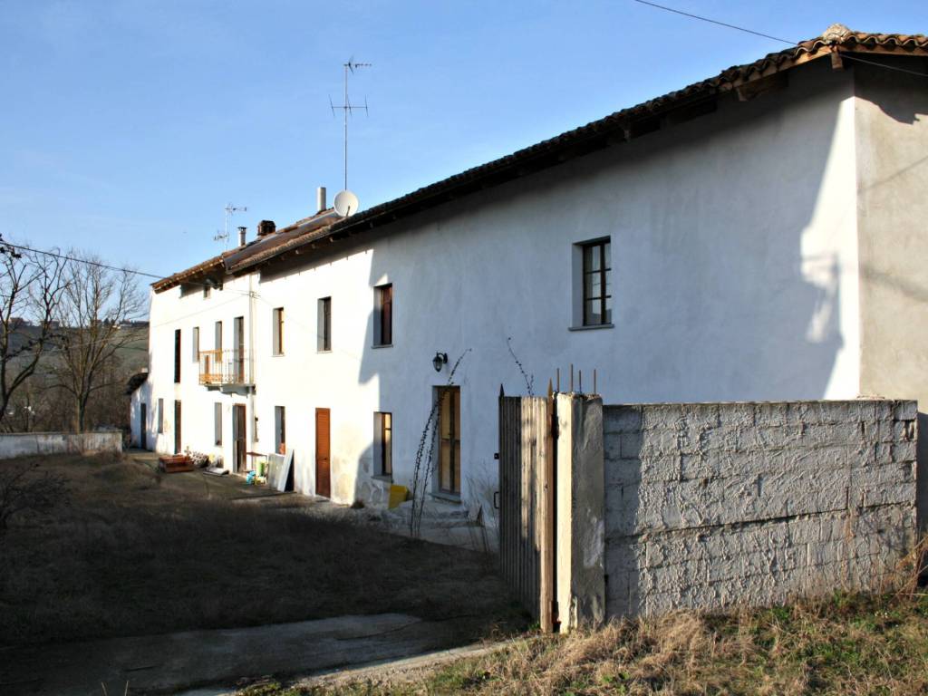 Rustico / casale a Castagnole delle lanze in Via Rivella - Foto 2