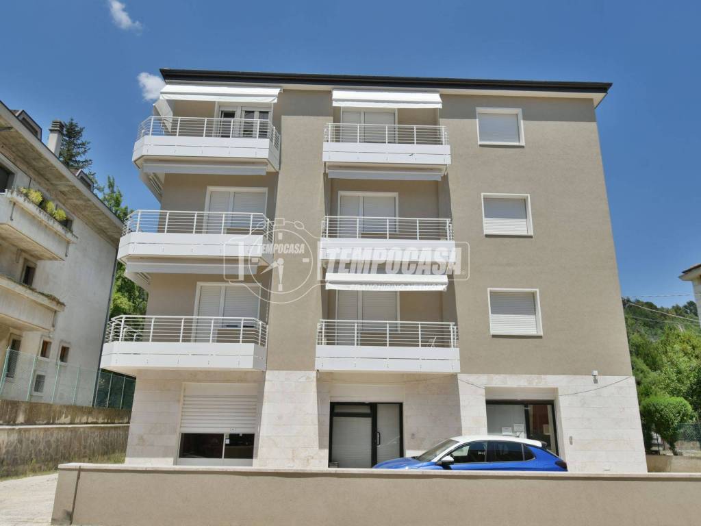 Appartamento a Ascoli piceno in Viale Marcello Federici 16 - Foto 2