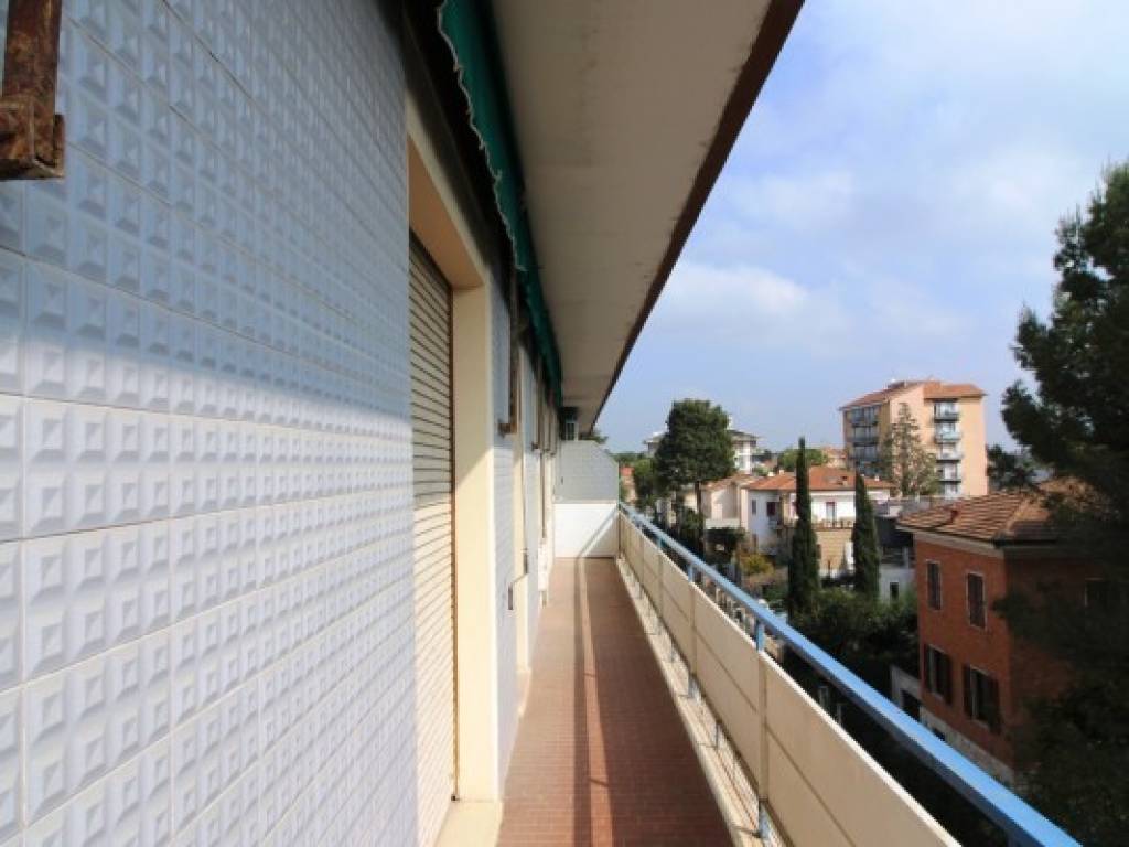 Appartamento a Jesi in Via Gioacchino Rossini - Foto 3