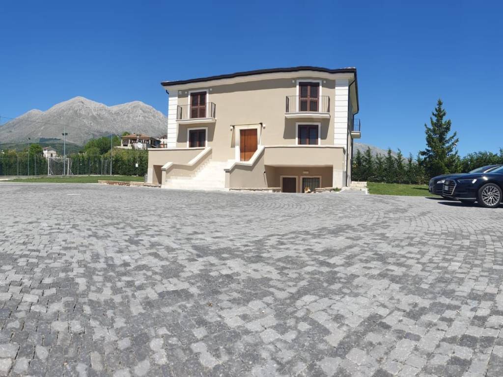 Villa a Magliano de' marsi in Circonvallazione, 15 - Foto 2