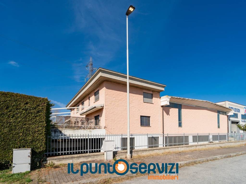 Immobile a Cuneo in Via Adriano Olivetti, 32 - Foto 3