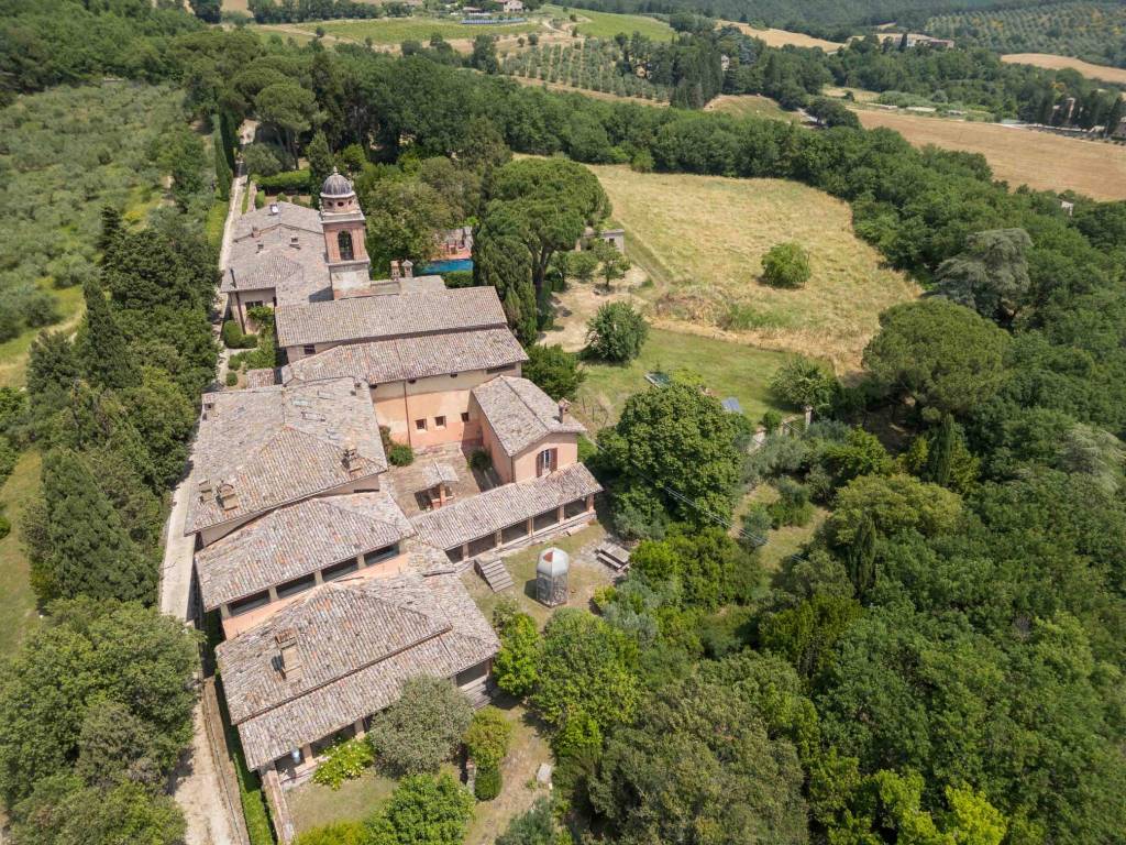 Palazzo / stabile a Todi in Vocabolo Canonica Vecchia, 90 - Foto 3