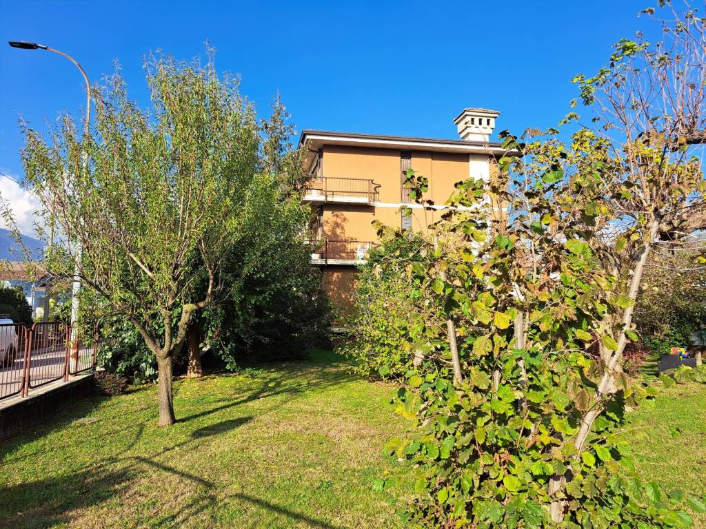 Appartamento a Rezzato in Via Guglielmo Marconi - Foto 5