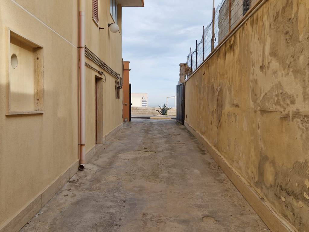 Appartamento a Trani in Lungomare Cristoforo Colombo - Foto 2