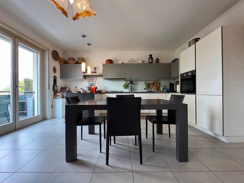 Appartamento a San giovanni lupatoto in Via Cesare Battisti, 184 - Foto 2