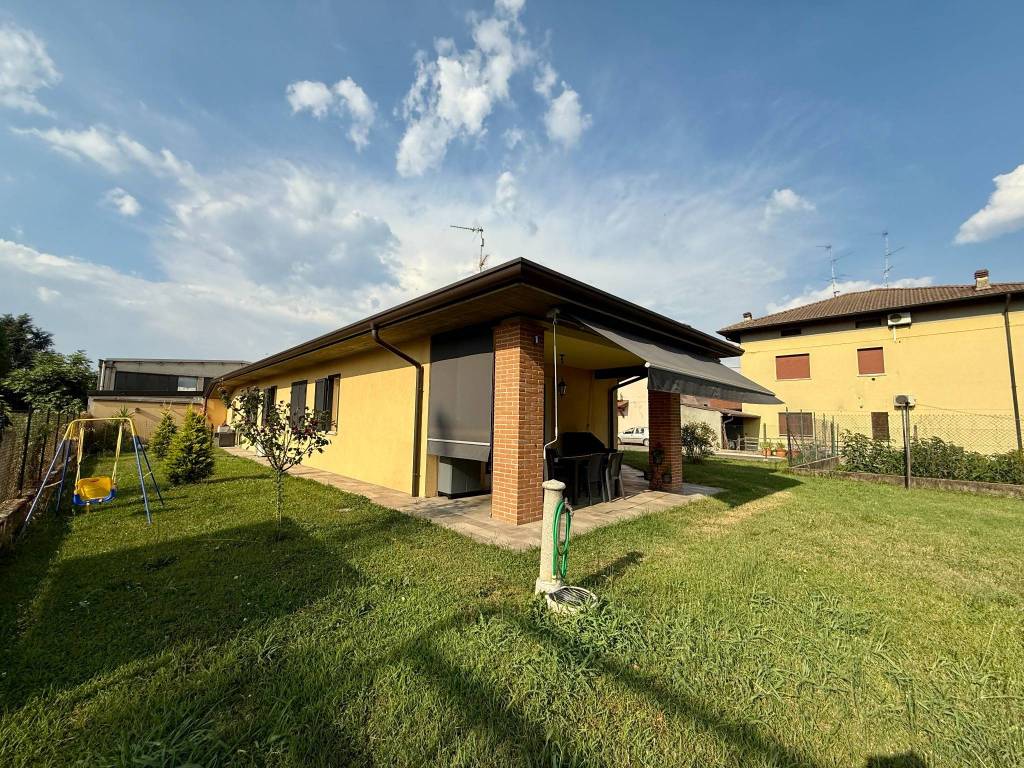 Villa a Trenzano in Via Trento, 27 - Foto 2
