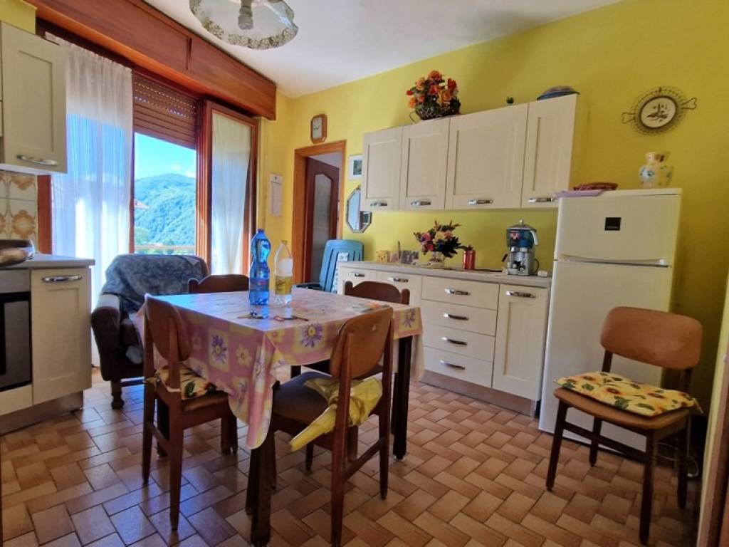 Casa indipendente a Quarna sotto in Piazza Santa Rita - Foto 5