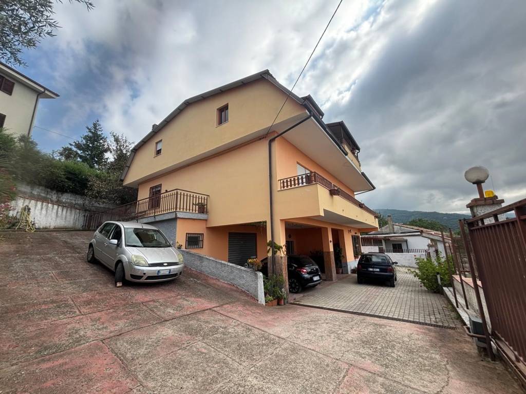 Villa a Lamezia terme in Via Pasquale Stancati - Foto 5