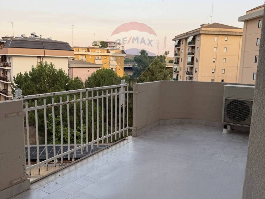 Appartamento a Caltanissetta in VIA PIERSANTI MATTARELLA - Foto 2