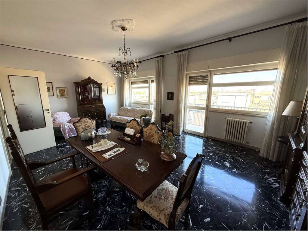 Appartamento a Brindisi in Via Taranto, 23 - Foto 3